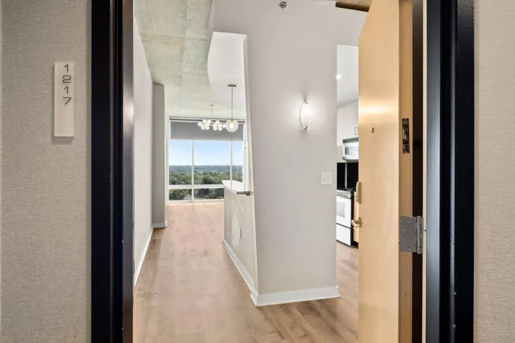 943 Peachtree Street Ne Unit 1217, Atlanta, Georgia 30309, 1 Bedroom Bedrooms, ,1 BathroomBathrooms,Residential,For Sale,943 Peachtree Street Ne Unit 1217,7630891