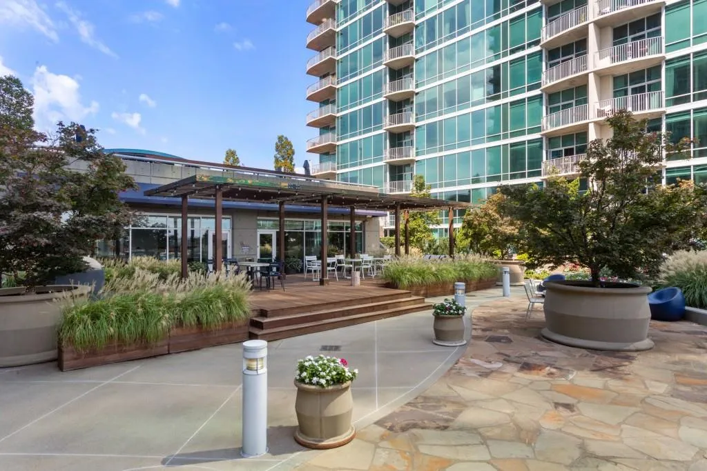 943 Peachtree Street Ne Unit 1217, Atlanta, Georgia 30309, 1 Bedroom Bedrooms, ,1 BathroomBathrooms,Residential,For Sale,943 Peachtree Street Ne Unit 1217,7630891
