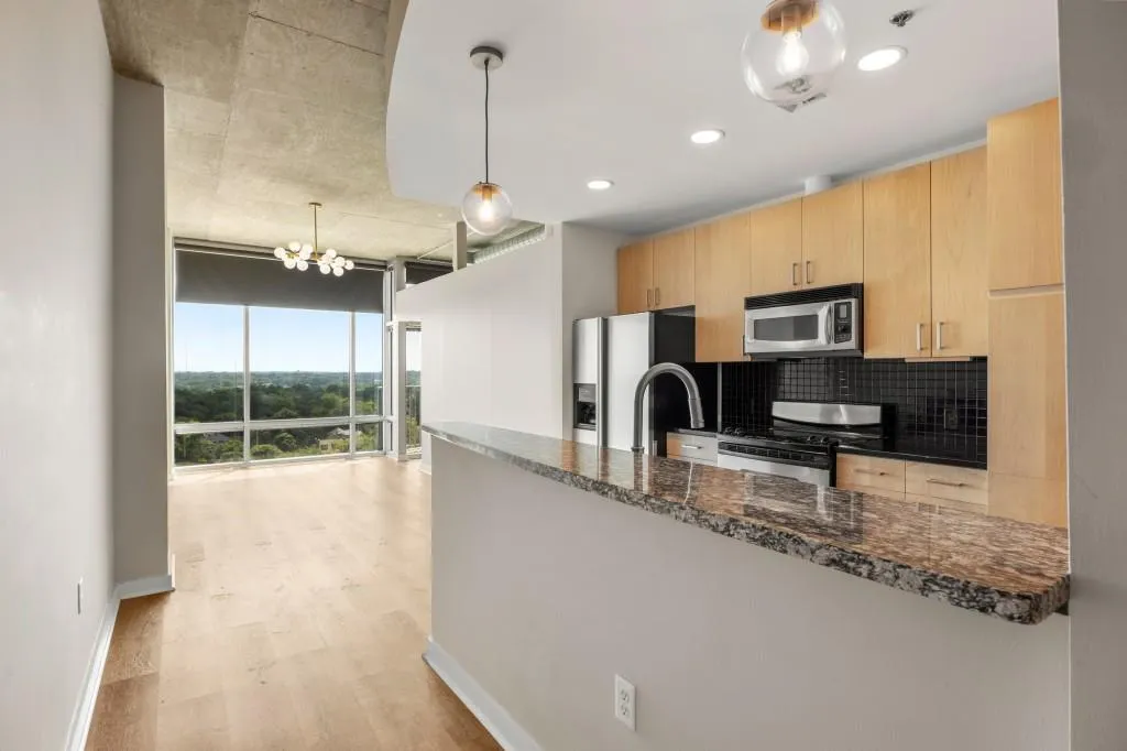 943 Peachtree Street Ne Unit 1217, Atlanta, Georgia 30309, 1 Bedroom Bedrooms, ,1 BathroomBathrooms,Residential,For Sale,943 Peachtree Street Ne Unit 1217,7630891