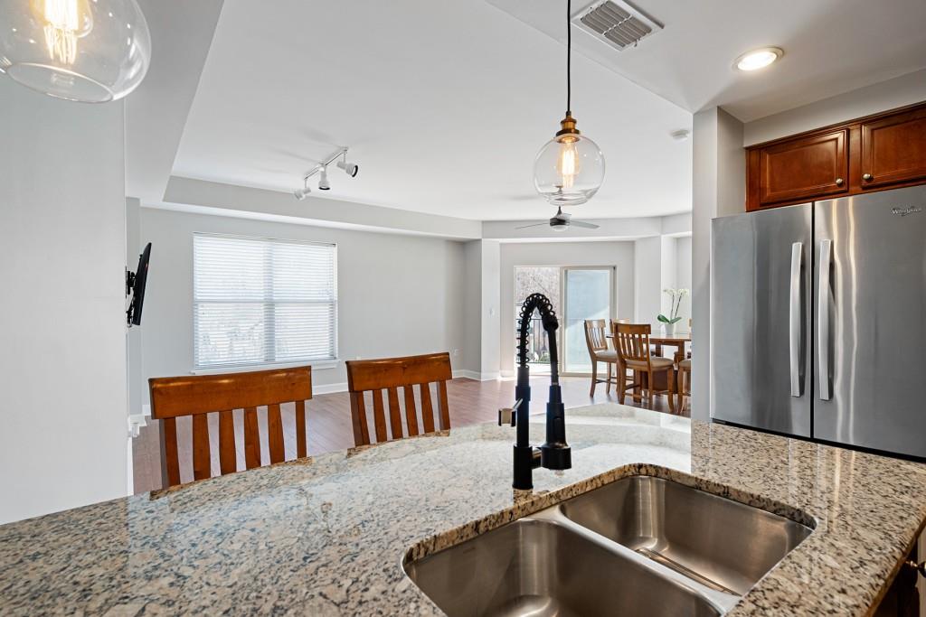 200 River Vista Drive NE Unit 630, Atlanta, Georgia 30339, 2 Bedrooms Bedrooms, ,2 BathroomsBathrooms,Residential,Sold,200 River Vista Drive NE Unit 630,7340451