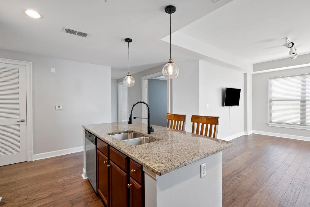 200 River Vista Drive NE Unit 630, Atlanta, Georgia 30339, 2 Bedrooms Bedrooms, ,2 BathroomsBathrooms,Residential,Sold,200 River Vista Drive NE Unit 630,7340451