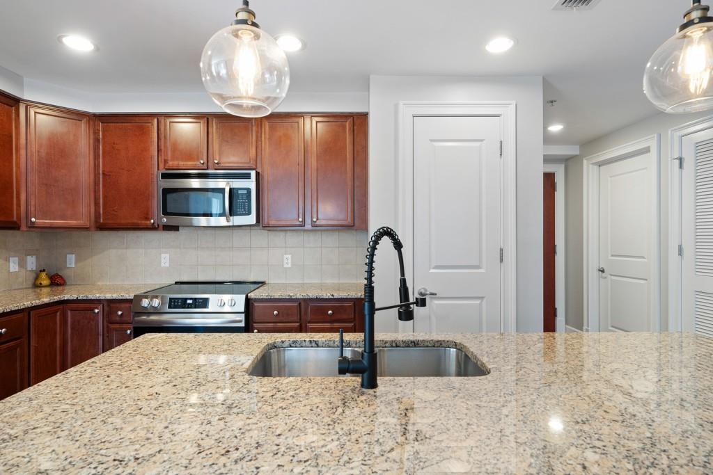 200 River Vista Drive NE Unit 630, Atlanta, Georgia 30339, 2 Bedrooms Bedrooms, ,2 BathroomsBathrooms,Residential,Sold,200 River Vista Drive NE Unit 630,7340451