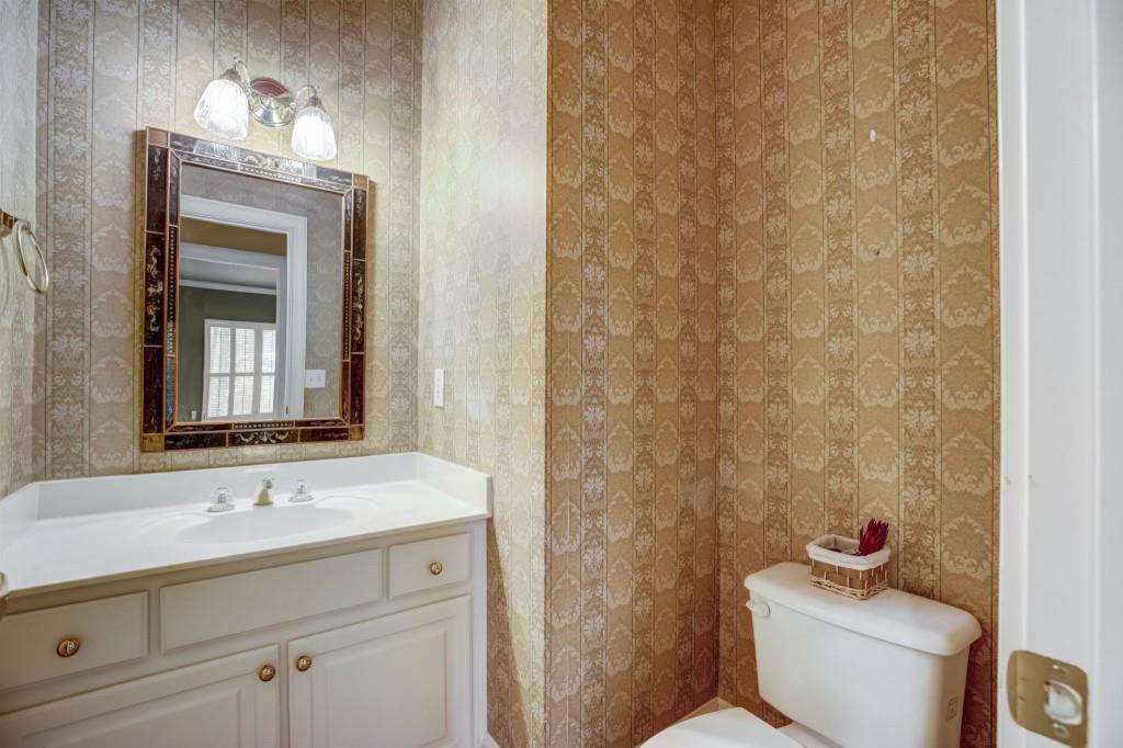 5815 Mitchell Road, Sandy Springs, Georgia 30328, 5 Bedrooms Bedrooms, ,4 BathroomsBathrooms,Residential,Sold,5815 Mitchell Road,7259513