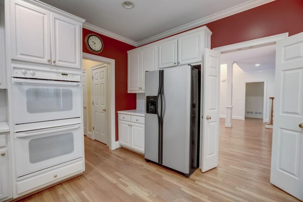 5815 Mitchell Road, Sandy Springs, Georgia 30328, 5 Bedrooms Bedrooms, ,4 BathroomsBathrooms,Residential,Sold,5815 Mitchell Road,7259513