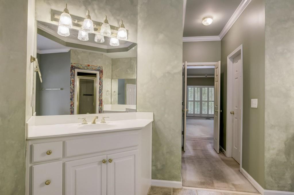 5815 Mitchell Road, Sandy Springs, Georgia 30328, 5 Bedrooms Bedrooms, ,4 BathroomsBathrooms,Residential,Sold,5815 Mitchell Road,7259513