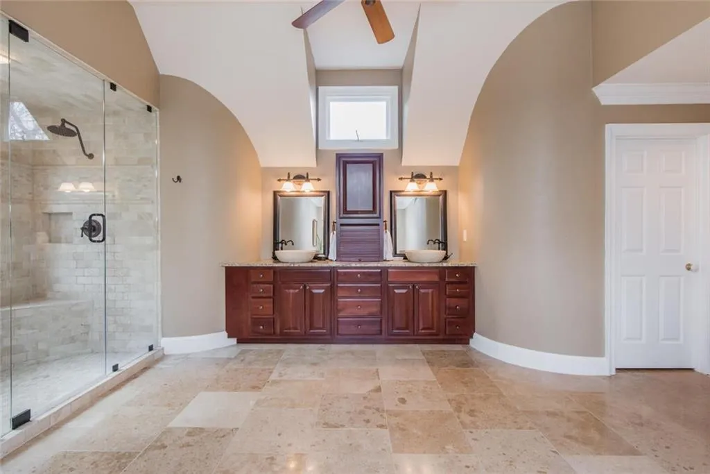 210 Grogans Lake Point, Sandy Springs, Georgia 30350, 4 Bedrooms Bedrooms, ,3 BathroomsBathrooms,Residential,Sold,210 Grogans Lake Point,6123129