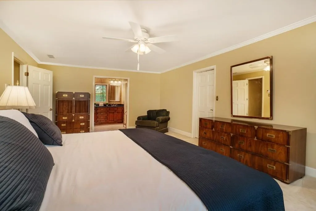 230 Huntcliff Terrace, Sandy Springs, Georgia 30350, 4 Bedrooms Bedrooms, ,4 BathroomsBathrooms,Residential,Sold,230 Huntcliff Terrace,6609458