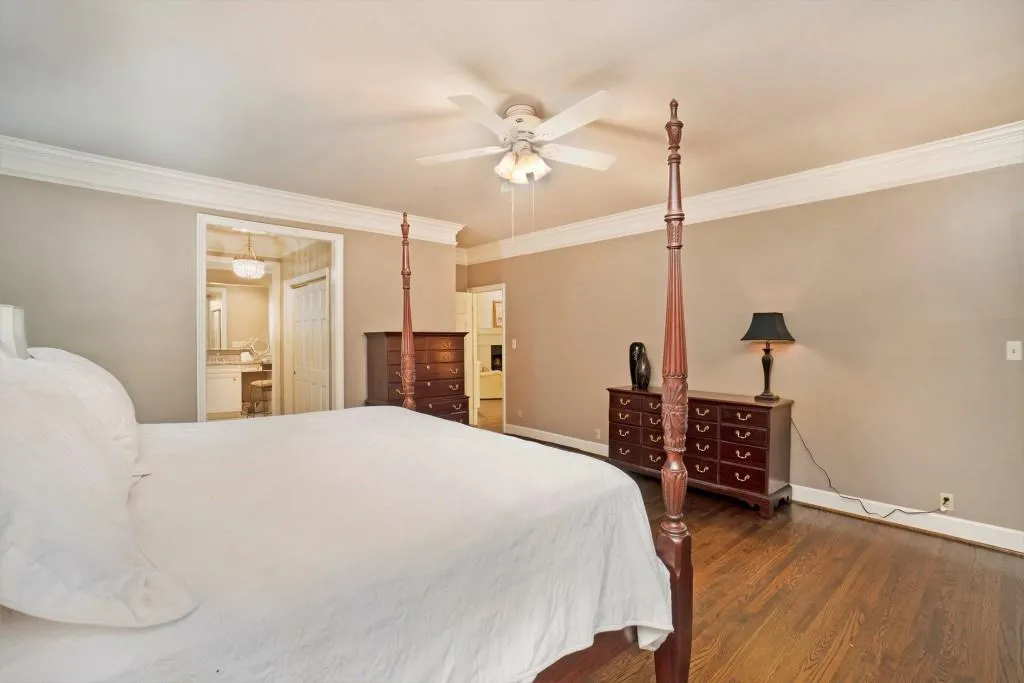 230 Huntcliff Terrace, Sandy Springs, Georgia 30350, 4 Bedrooms Bedrooms, ,4 BathroomsBathrooms,Residential,Sold,230 Huntcliff Terrace,6609458