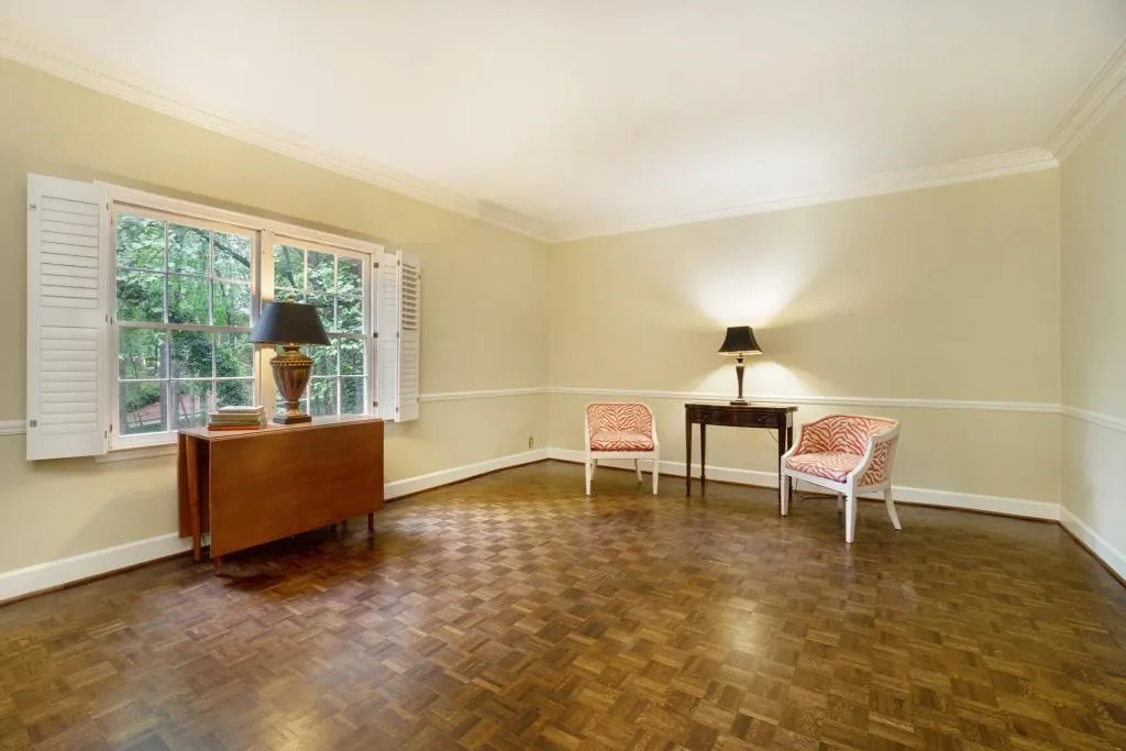 230 Huntcliff Terrace, Sandy Springs, Georgia 30350, 4 Bedrooms Bedrooms, ,4 BathroomsBathrooms,Residential,Sold,230 Huntcliff Terrace,6609458