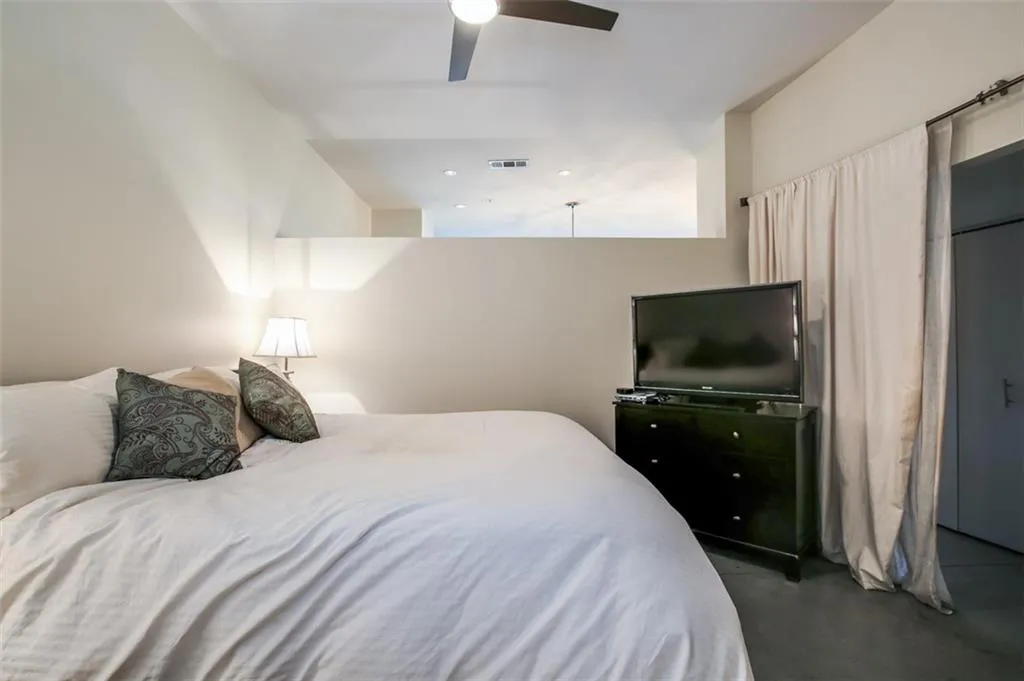 560 Dutch Valley Road Ne Unit 2403, Atlanta, Georgia 30324, 1 Bedroom Bedrooms, 0 ,1 BathroomBathrooms,Residential,For Sale,560 Dutch Valley Road Ne Unit 2403,7749833