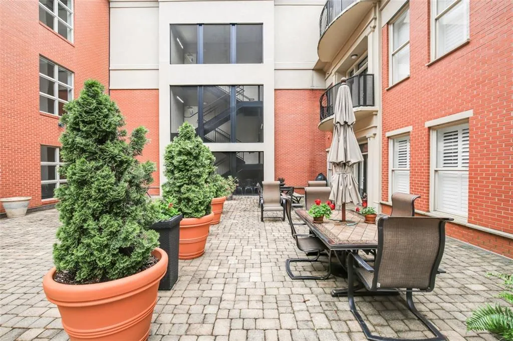 560 Dutch Valley Road Ne Unit 2403, Atlanta, Georgia 30324, 1 Bedroom Bedrooms, 0 ,1 BathroomBathrooms,Residential,For Sale,560 Dutch Valley Road Ne Unit 2403,7749833