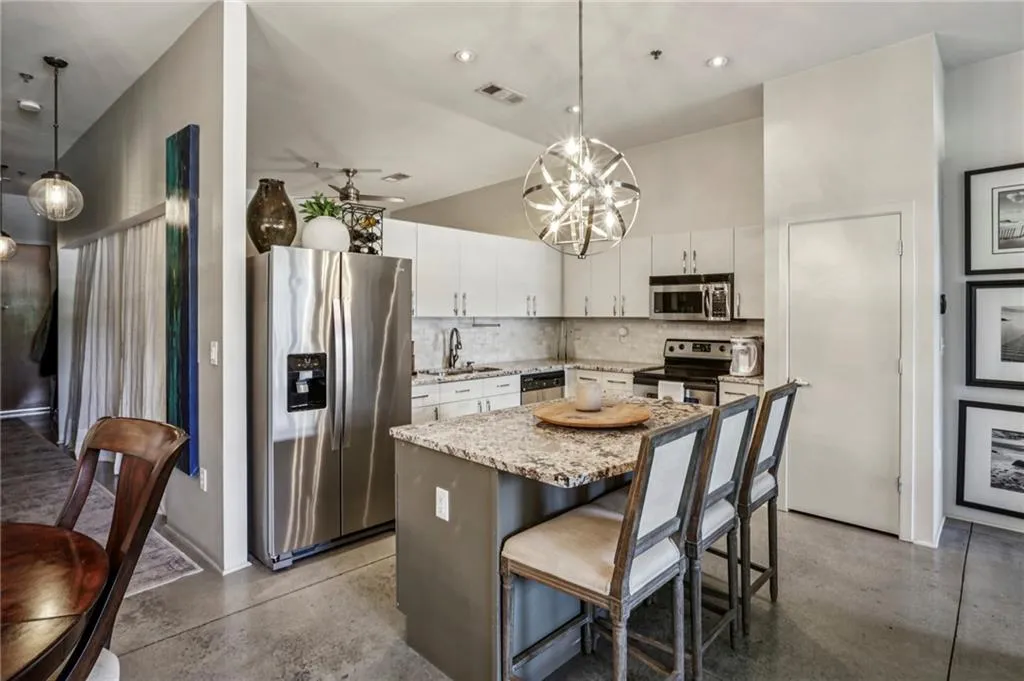 560 Dutch Valley Road Ne Unit 2403, Atlanta, Georgia 30324, 1 Bedroom Bedrooms, 0 ,1 BathroomBathrooms,Residential,For Sale,560 Dutch Valley Road Ne Unit 2403,7749833