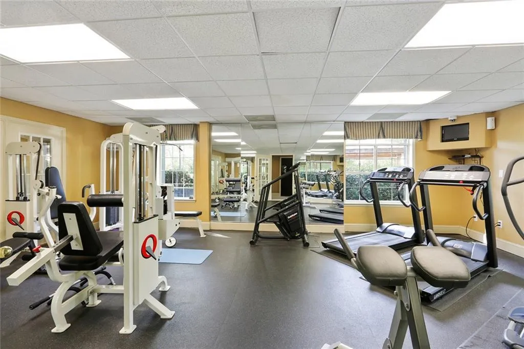 6900 Roswell Road Unit K2, Atlanta, Georgia 30328, 3 Bedrooms Bedrooms, ,2 BathroomsBathrooms,Residential,Sold,6900 Roswell Road Unit K2,6691775