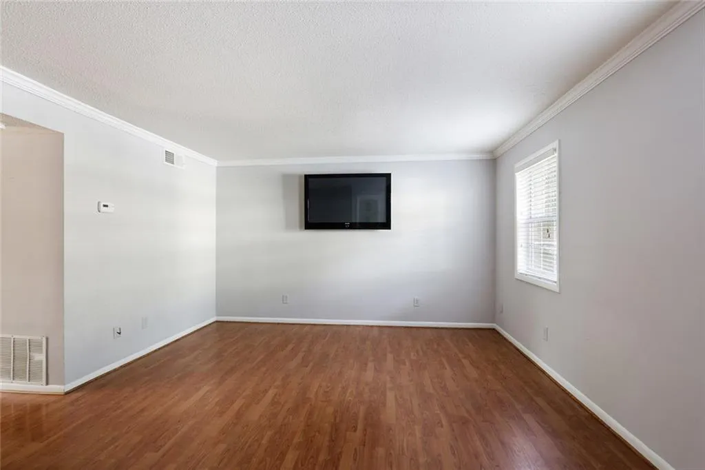 6900 Roswell Road Unit K2, Atlanta, Georgia 30328, 3 Bedrooms Bedrooms, ,2 BathroomsBathrooms,Residential,Sold,6900 Roswell Road Unit K2,6691775