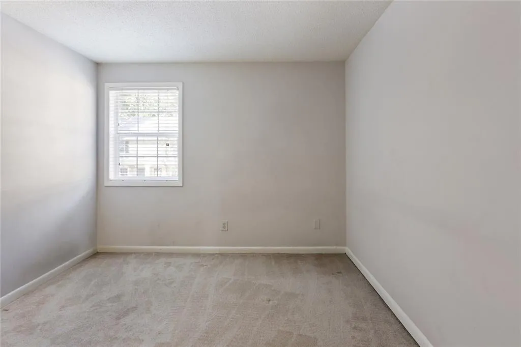 6900 Roswell Road Unit K2, Atlanta, Georgia 30328, 3 Bedrooms Bedrooms, ,2 BathroomsBathrooms,Residential,Sold,6900 Roswell Road Unit K2,6691775