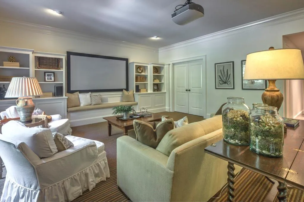 377 Tara Trail, Sandy Springs, Georgia 30327, 6 Bedrooms Bedrooms, ,6 BathroomsBathrooms,Residential,Sold,377 Tara Trail,5789055