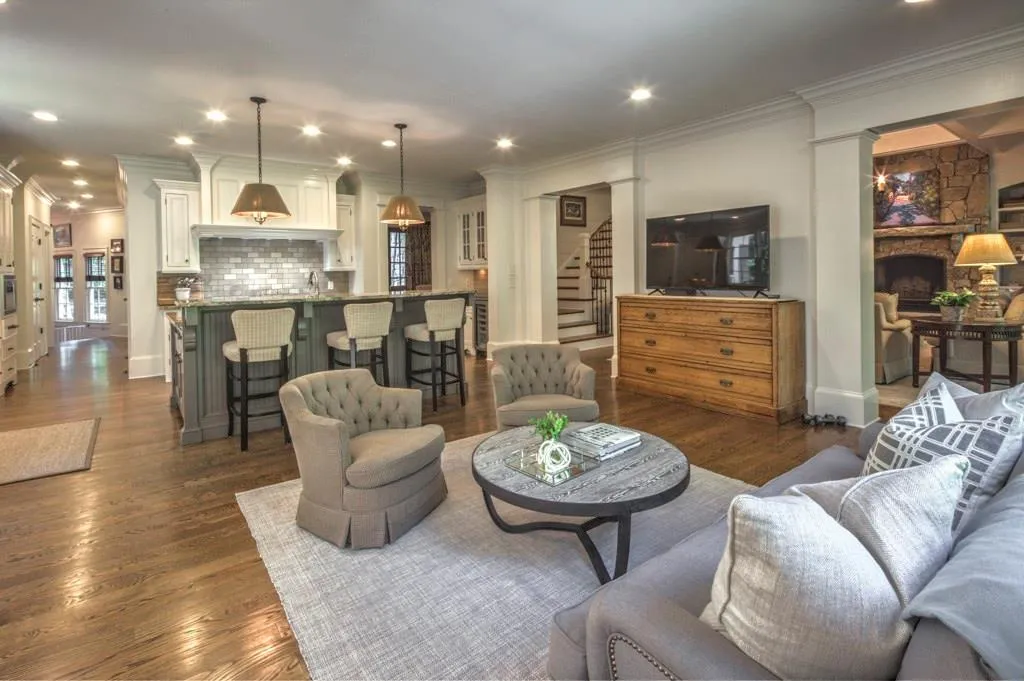 377 Tara Trail, Sandy Springs, Georgia 30327, 6 Bedrooms Bedrooms, ,6 BathroomsBathrooms,Residential,Sold,377 Tara Trail,5789055