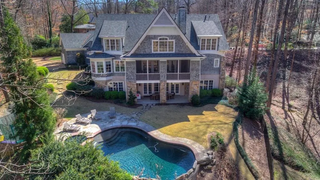 377 Tara Trail, Sandy Springs, Georgia 30327, 6 Bedrooms Bedrooms, ,6 BathroomsBathrooms,Residential,Sold,377 Tara Trail,5789055