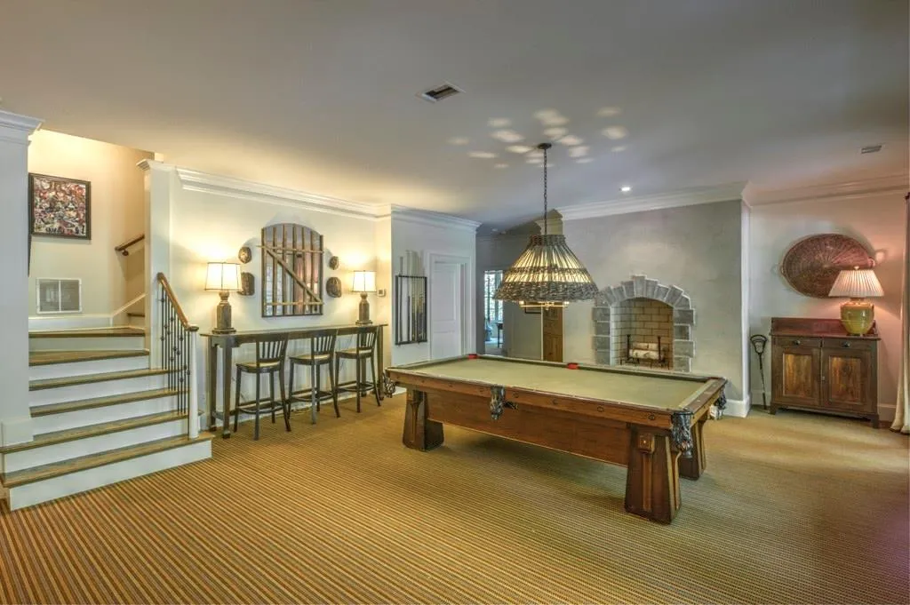 377 Tara Trail, Sandy Springs, Georgia 30327, 6 Bedrooms Bedrooms, ,6 BathroomsBathrooms,Residential,Sold,377 Tara Trail,5789055