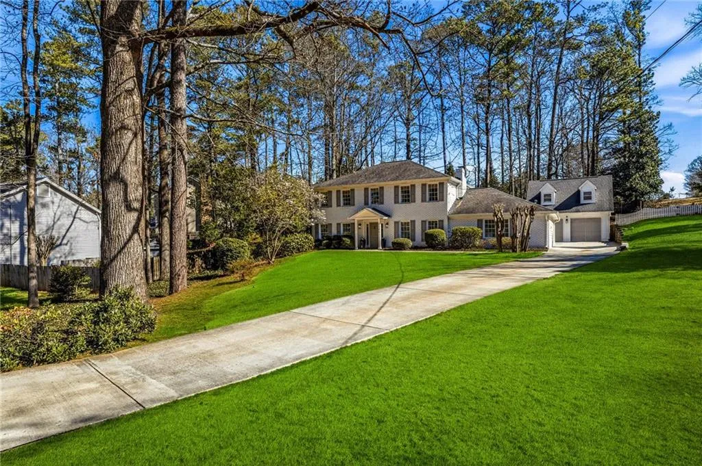 7199 Dunhill Terrace, Atlanta, Georgia 30328, 4 Bedrooms Bedrooms, ,3 BathroomsBathrooms,Residential,Sold,7199 Dunhill Terrace,7721021