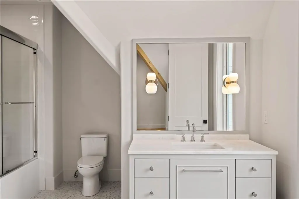 240 Danbury Lane Nw, Atlanta, Georgia 30327, 4 Bedrooms Bedrooms, ,4 BathroomsBathrooms,Residential,Sold,240 Danbury Lane Nw,7474643