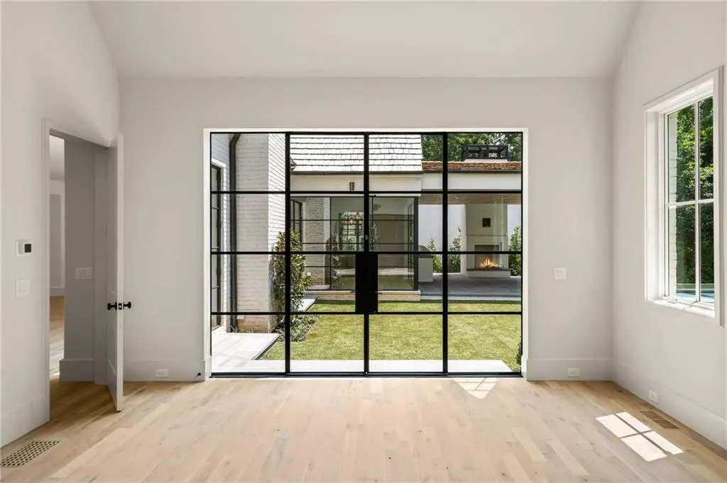 240 Danbury Lane Nw, Atlanta, Georgia 30327, 4 Bedrooms Bedrooms, ,4 BathroomsBathrooms,Residential,Sold,240 Danbury Lane Nw,7474643