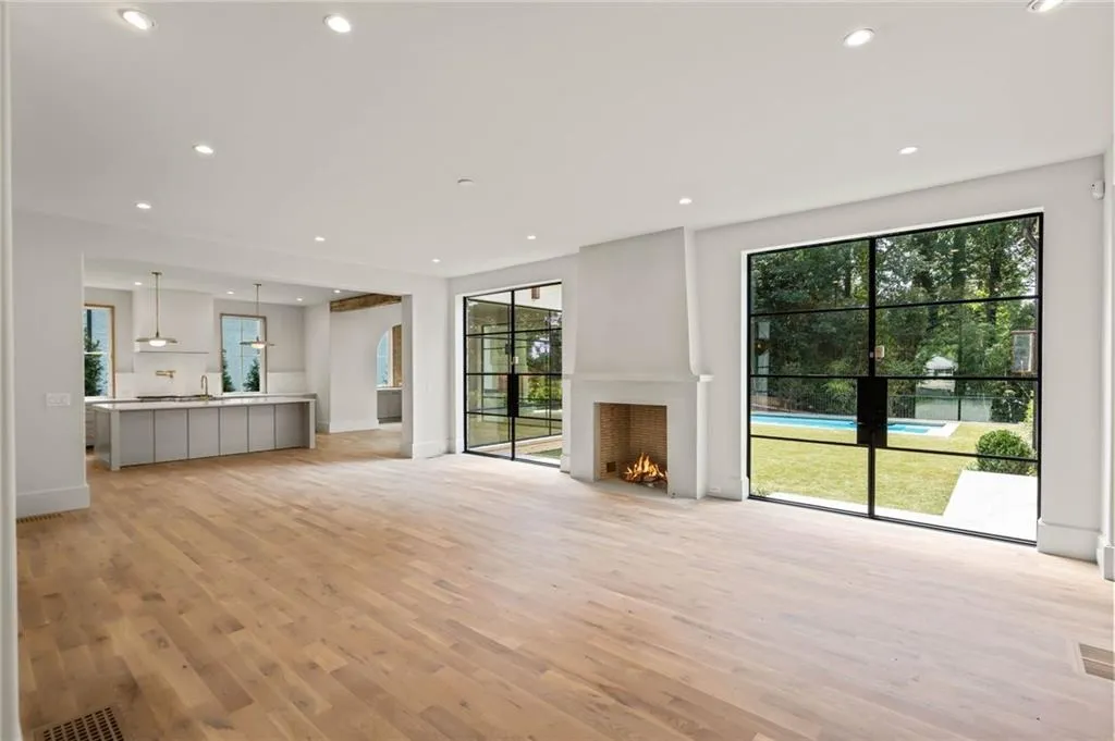 240 Danbury Lane Nw, Atlanta, Georgia 30327, 4 Bedrooms Bedrooms, ,4 BathroomsBathrooms,Residential,Sold,240 Danbury Lane Nw,7474643