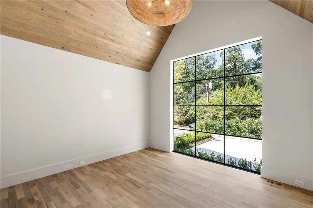 240 Danbury Lane Nw, Atlanta, Georgia 30327, 4 Bedrooms Bedrooms, ,4 BathroomsBathrooms,Residential,Sold,240 Danbury Lane Nw,7474643