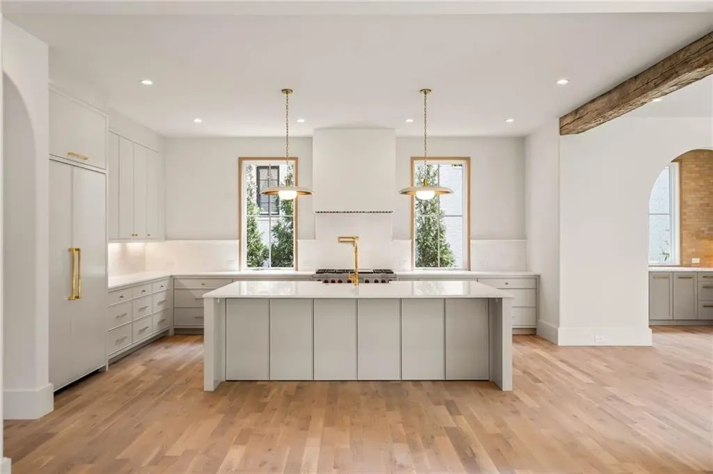 240 Danbury Lane Nw, Atlanta, Georgia 30327, 4 Bedrooms Bedrooms, ,4 BathroomsBathrooms,Residential,Sold,240 Danbury Lane Nw,7474643