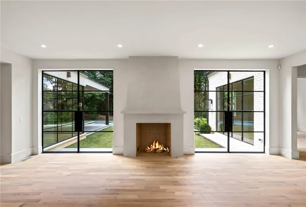 240 Danbury Lane Nw, Atlanta, Georgia 30327, 4 Bedrooms Bedrooms, ,4 BathroomsBathrooms,Residential,Sold,240 Danbury Lane Nw,7474643