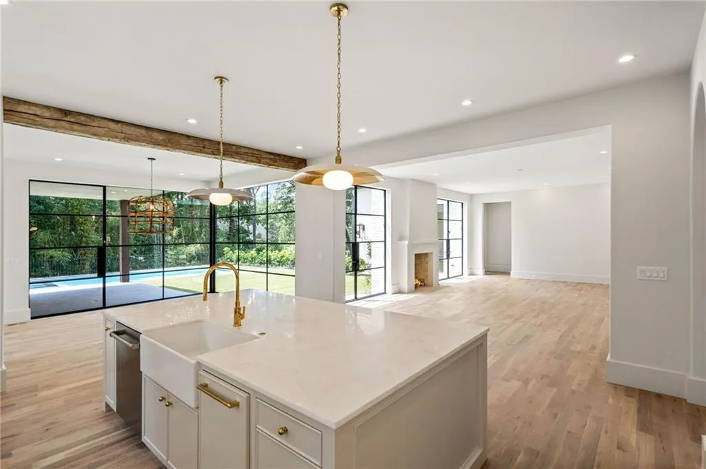 240 Danbury Lane Nw, Atlanta, Georgia 30327, 4 Bedrooms Bedrooms, ,4 BathroomsBathrooms,Residential,Sold,240 Danbury Lane Nw,7474643