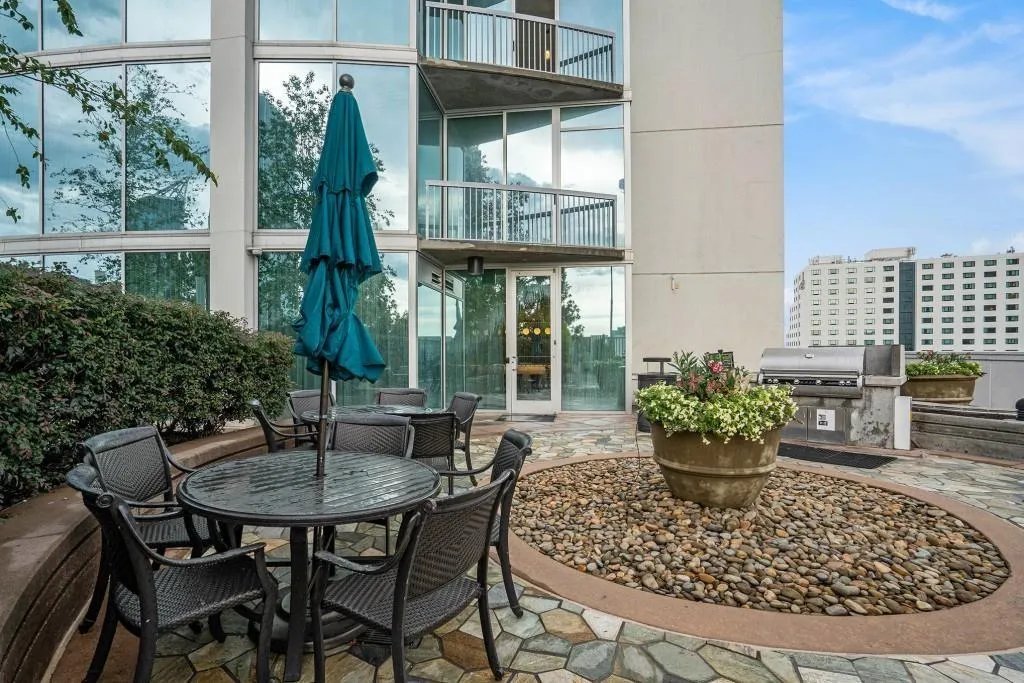 Realm Amenity - Grilling Station Dining Tables