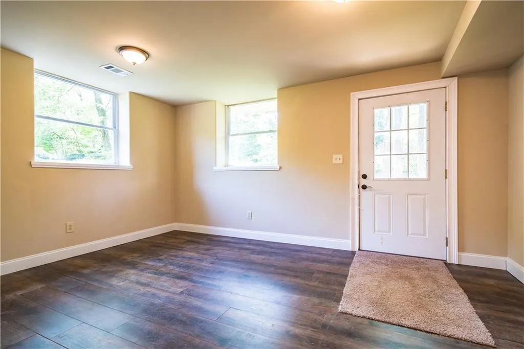480 Riverside Parkway, Sandy Springs, Georgia 30328, 5 Bedrooms Bedrooms, ,4 BathroomsBathrooms,Residential,Sold,480 Riverside Parkway,5910284