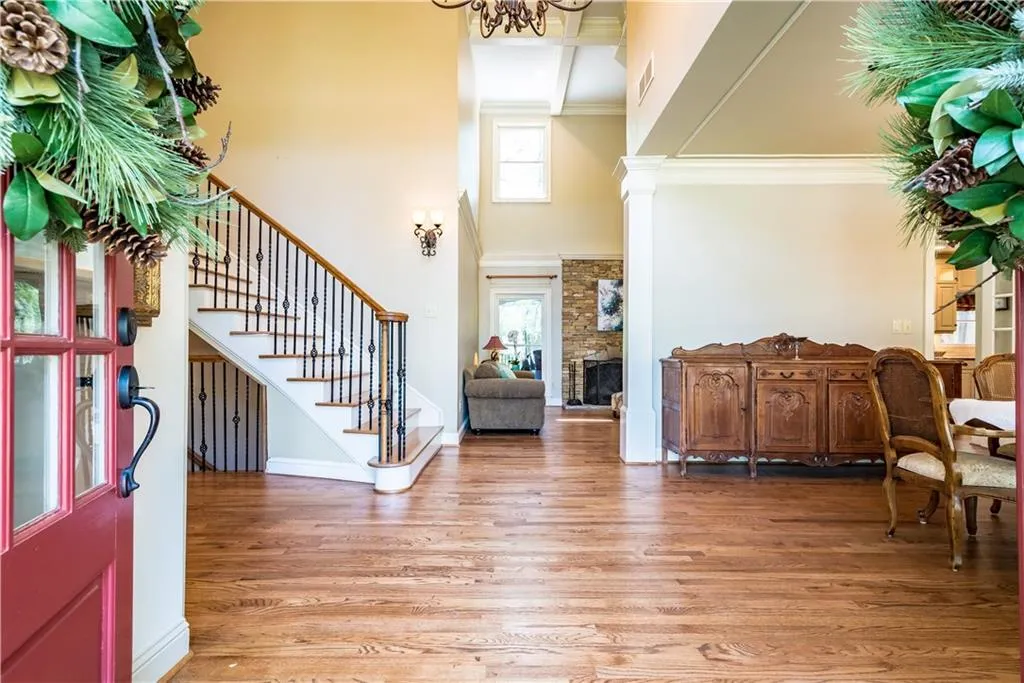 480 Riverside Parkway, Sandy Springs, Georgia 30328, 5 Bedrooms Bedrooms, ,4 BathroomsBathrooms,Residential,Sold,480 Riverside Parkway,5910284