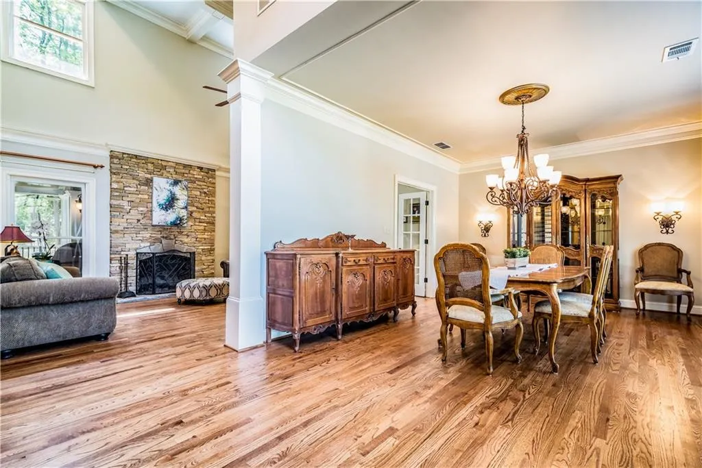 480 Riverside Parkway, Sandy Springs, Georgia 30328, 5 Bedrooms Bedrooms, ,4 BathroomsBathrooms,Residential,Sold,480 Riverside Parkway,5910284