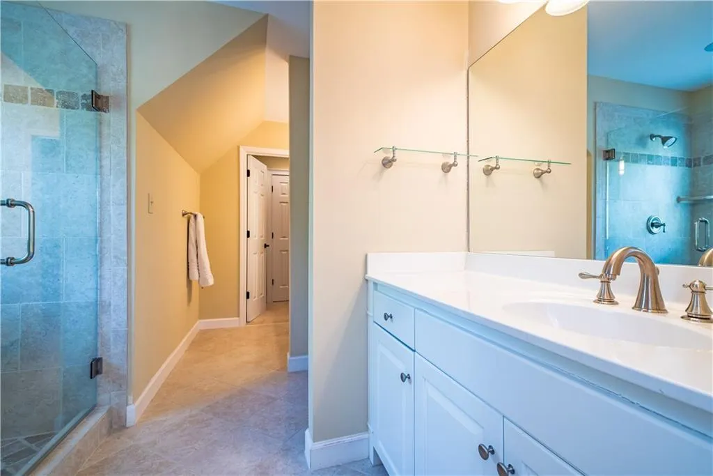480 Riverside Parkway, Sandy Springs, Georgia 30328, 5 Bedrooms Bedrooms, ,4 BathroomsBathrooms,Residential,Sold,480 Riverside Parkway,5910284