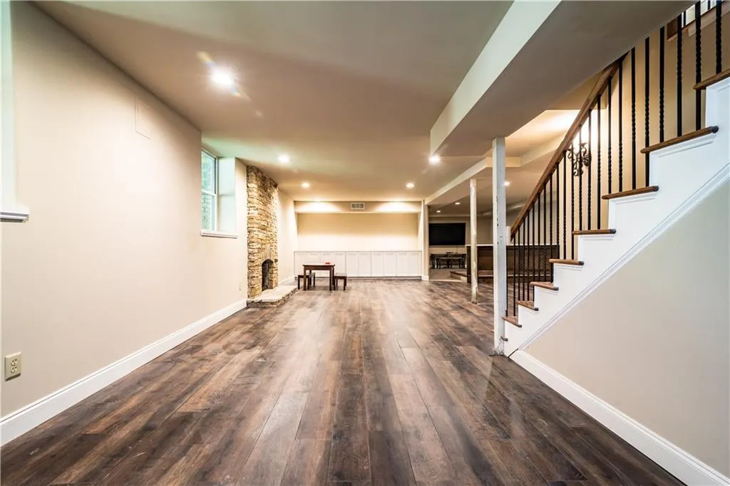 480 Riverside Parkway, Sandy Springs, Georgia 30328, 5 Bedrooms Bedrooms, ,4 BathroomsBathrooms,Residential,Sold,480 Riverside Parkway,5910284