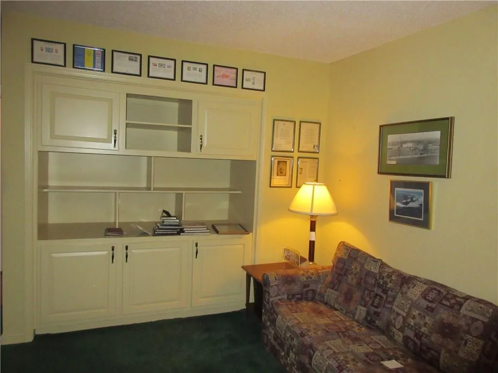 221 The South Chace, Sandy Springs, Georgia 30328, 3 Bedrooms Bedrooms, ,2 BathroomsBathrooms,Residential,Sold,221 The South Chace,5875021