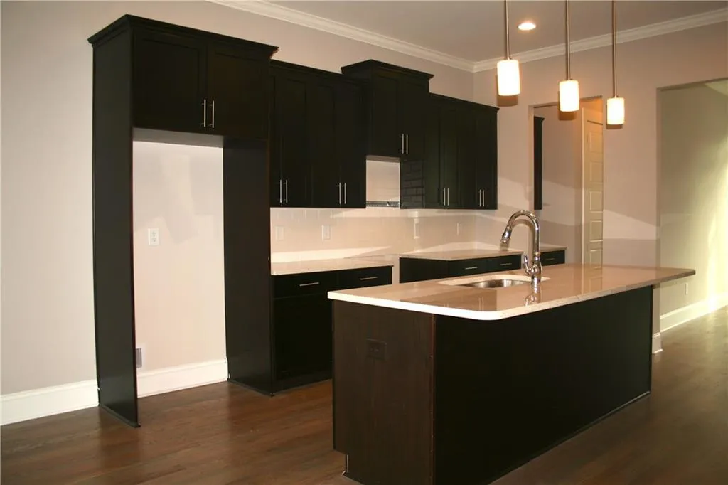 2132 Old Georgian Terrace Nw Unit 282, Atlanta, Georgia 30318, 3 Bedrooms Bedrooms, ,3 BathroomsBathrooms,Residential,Sold,2132 Old Georgian Terrace Nw Unit 282,5714324