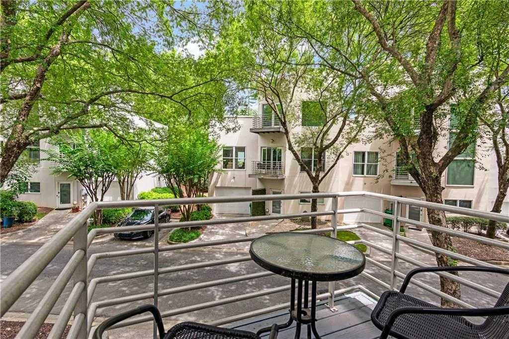 2180 Millennium Way Ne, Atlanta, Georgia 30319, 2 Bedrooms Bedrooms, ,2 BathroomsBathrooms,Residential,For Sale,2180 Millennium Way Ne,7636715