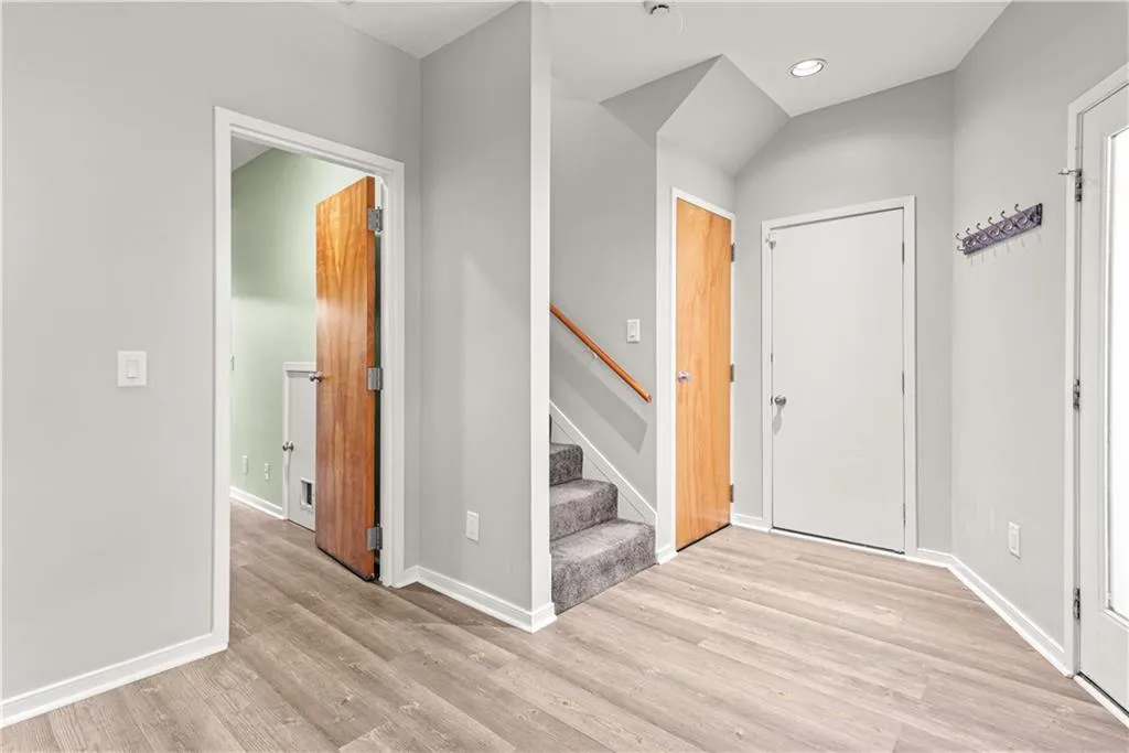 2180 Millennium Way Ne, Atlanta, Georgia 30319, 2 Bedrooms Bedrooms, ,2 BathroomsBathrooms,Residential,For Sale,2180 Millennium Way Ne,7636715