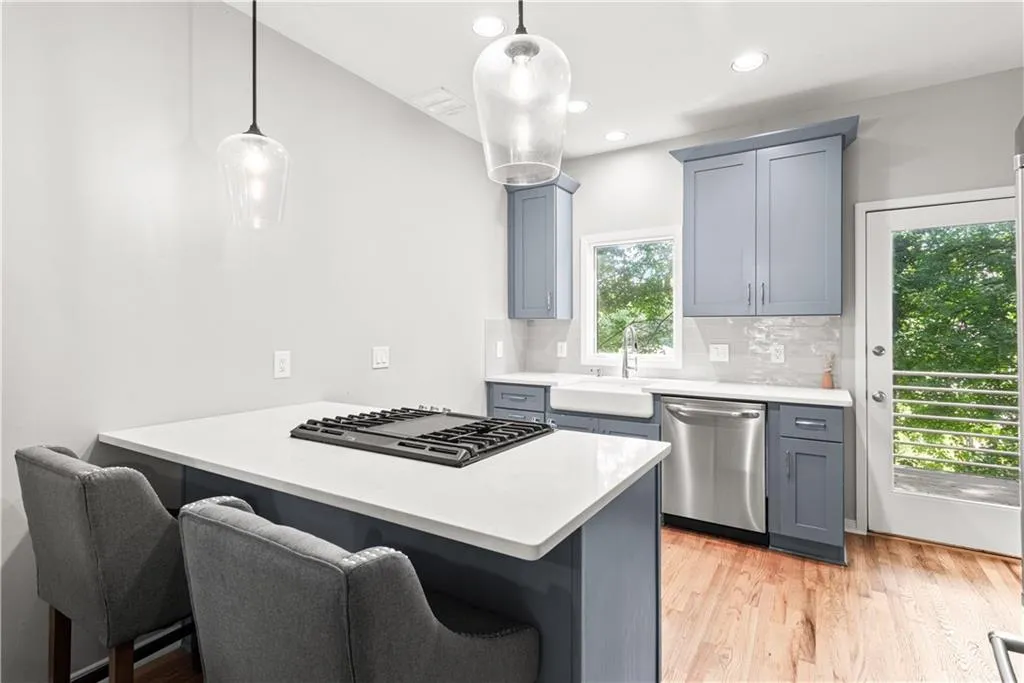2180 Millennium Way Ne, Atlanta, Georgia 30319, 2 Bedrooms Bedrooms, ,2 BathroomsBathrooms,Residential,For Sale,2180 Millennium Way Ne,7636715