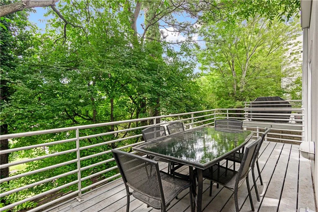 2180 Millennium Way Ne, Atlanta, Georgia 30319, 2 Bedrooms Bedrooms, ,2 BathroomsBathrooms,Residential,For Sale,2180 Millennium Way Ne,7636715