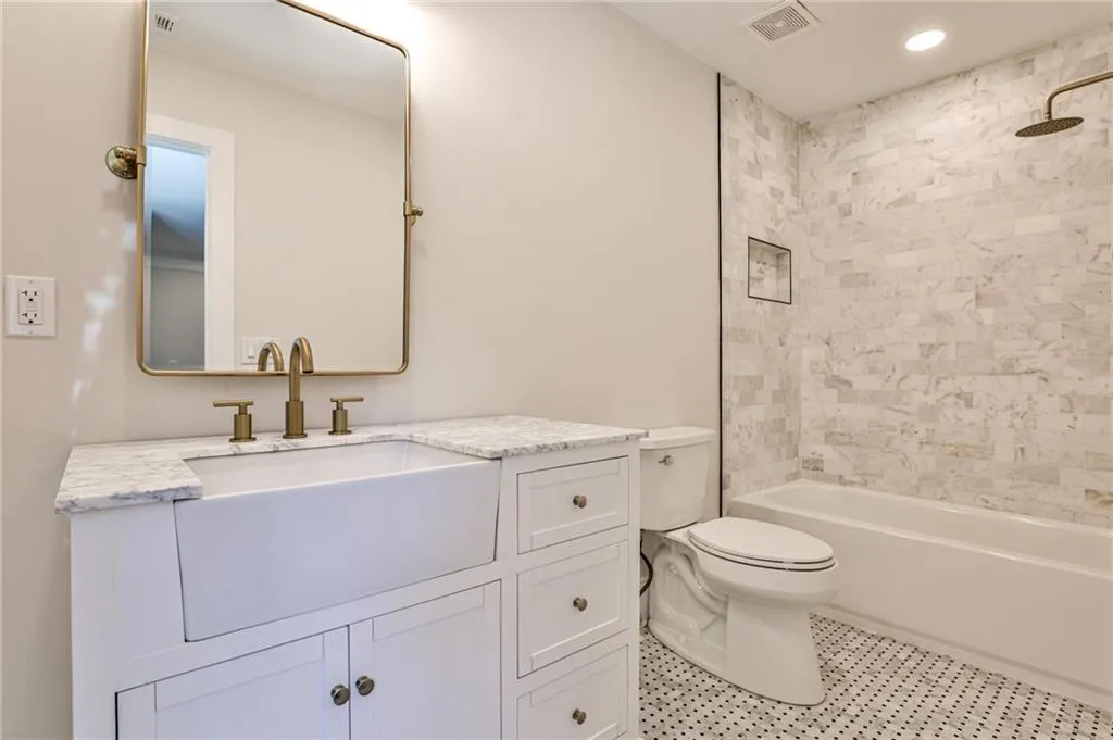 4730 Paran Valley Nw, Atlanta, Georgia 30327, 6 Bedrooms Bedrooms, ,6 BathroomsBathrooms,Residential,For Sale,4730 Paran Valley Nw,7674380