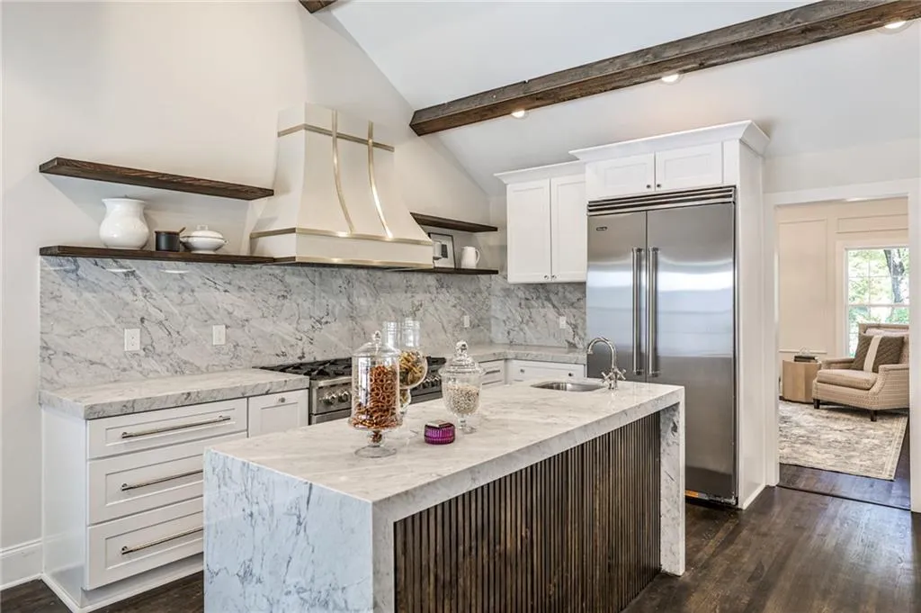 4730 Paran Valley Nw, Atlanta, Georgia 30327, 6 Bedrooms Bedrooms, ,6 BathroomsBathrooms,Residential,For Sale,4730 Paran Valley Nw,7674380