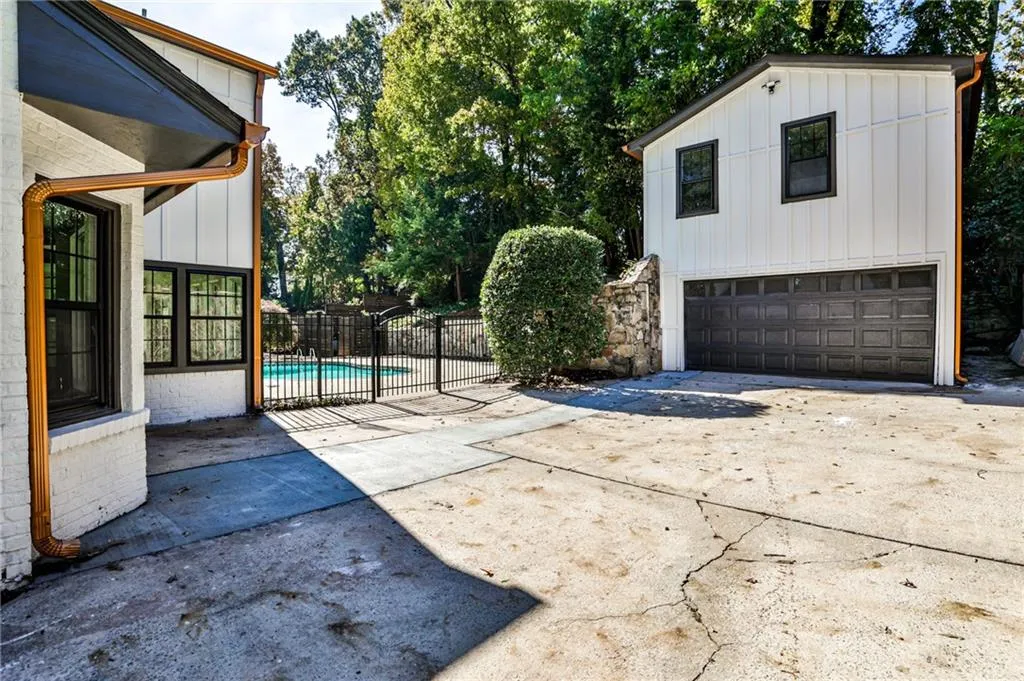 4730 Paran Valley Nw, Atlanta, Georgia 30327, 6 Bedrooms Bedrooms, ,6 BathroomsBathrooms,Residential,For Sale,4730 Paran Valley Nw,7674380