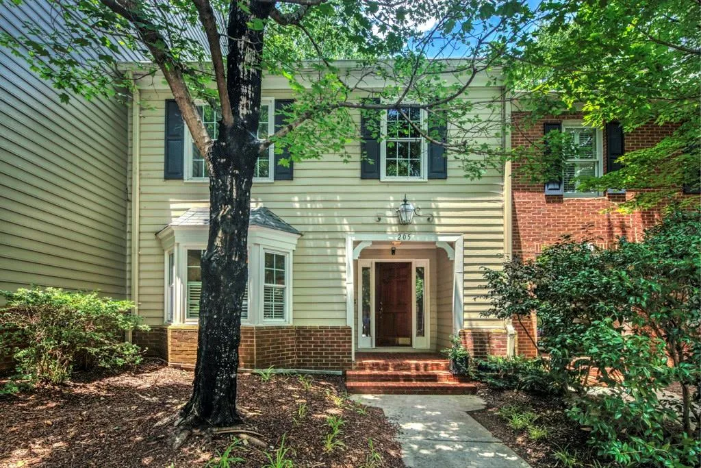 205 Bainbridge Drive, Atlanta, Georgia 30327, 4 Bedrooms Bedrooms, ,2 BathroomsBathrooms,Residential,Sold,205 Bainbridge Drive,5865643