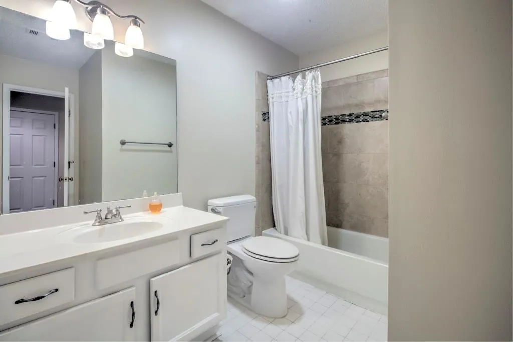 205 Bainbridge Drive, Atlanta, Georgia 30327, 4 Bedrooms Bedrooms, ,2 BathroomsBathrooms,Residential,Sold,205 Bainbridge Drive,5865643