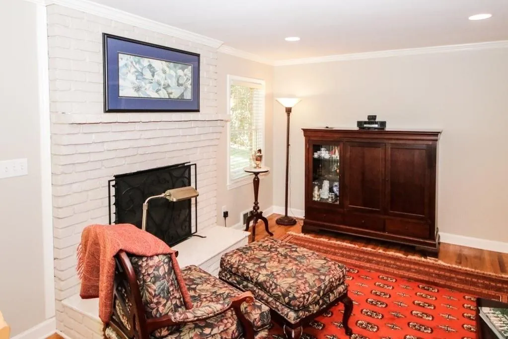 6545 Scott Valley Road, Sandy Springs, Georgia 30328, 3 Bedrooms Bedrooms, ,2 BathroomsBathrooms,Residential,Sold,6545 Scott Valley Road,6606563