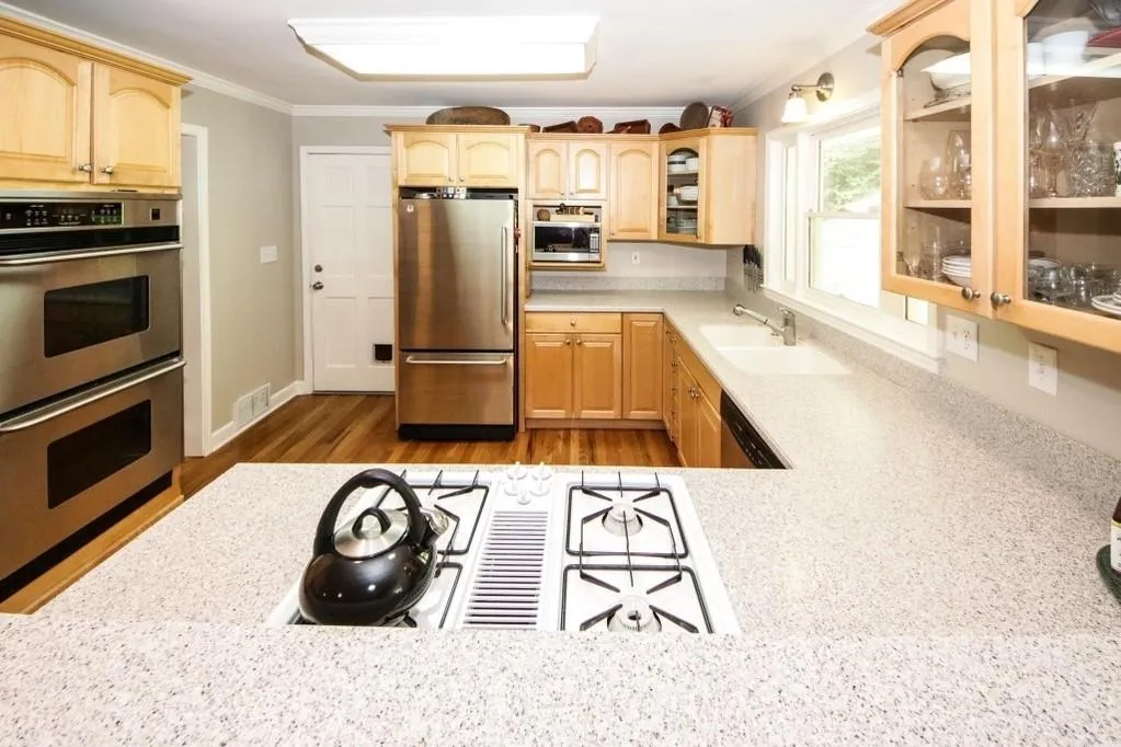 6545 Scott Valley Road, Sandy Springs, Georgia 30328, 3 Bedrooms Bedrooms, ,2 BathroomsBathrooms,Residential,Sold,6545 Scott Valley Road,6606563